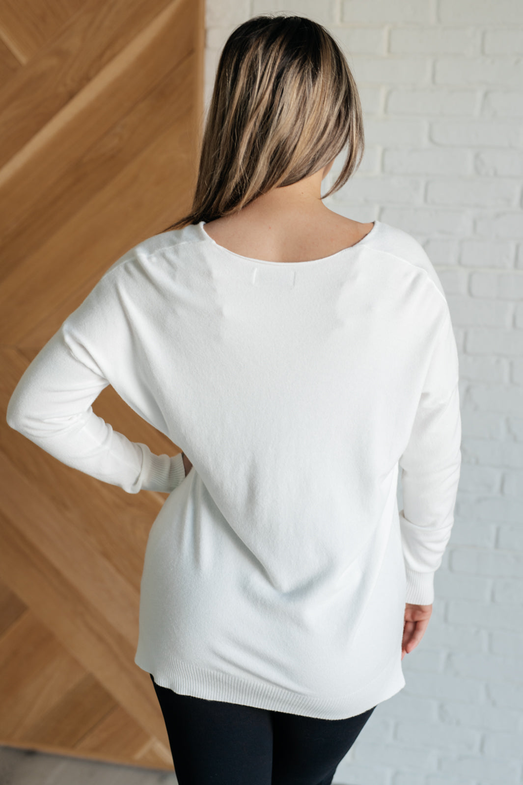 V-Neck Front Seam Sweater in Ivory - 9/25/2024