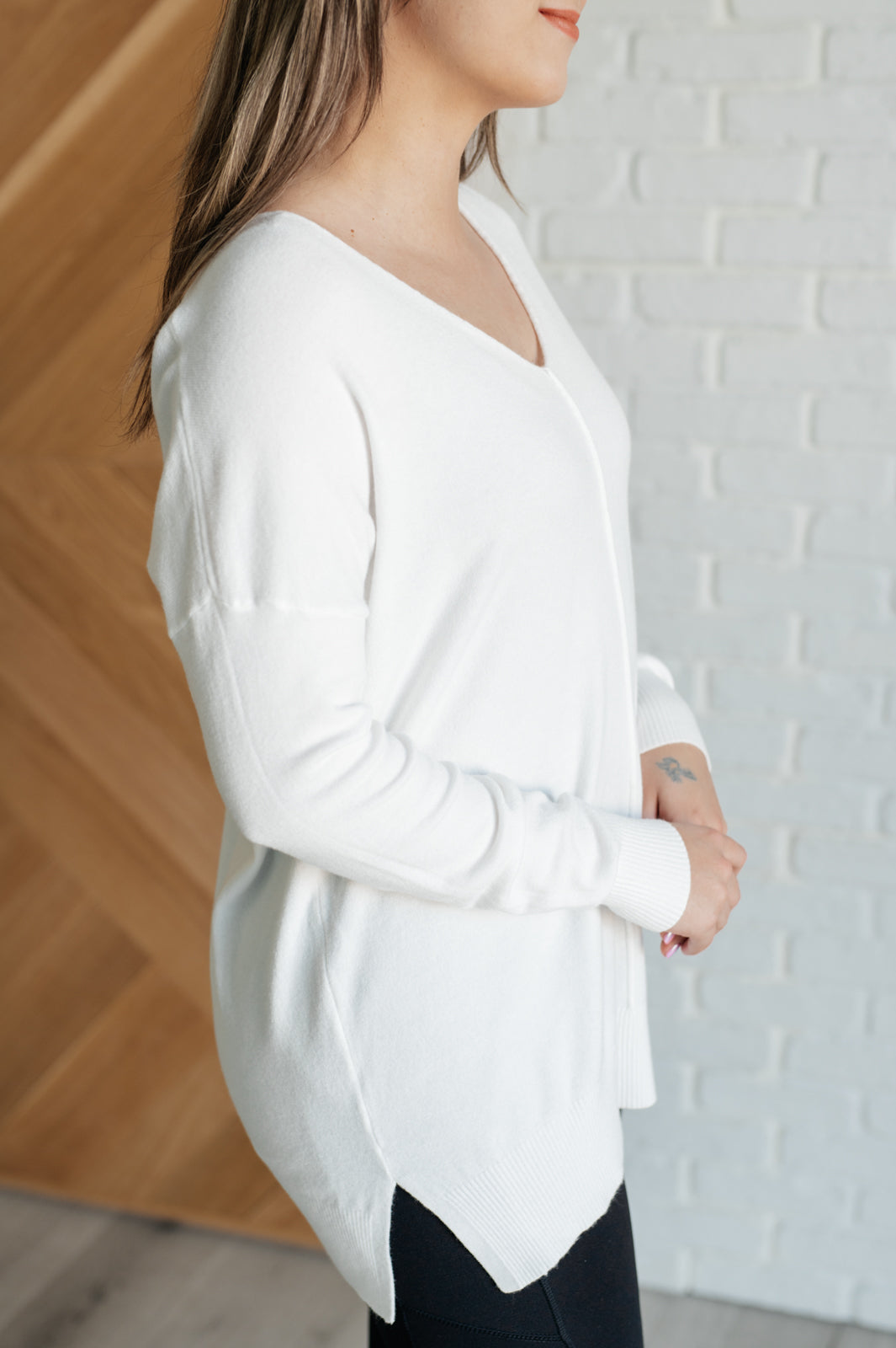 V-Neck Front Seam Sweater in Ivory - 9/25/2024