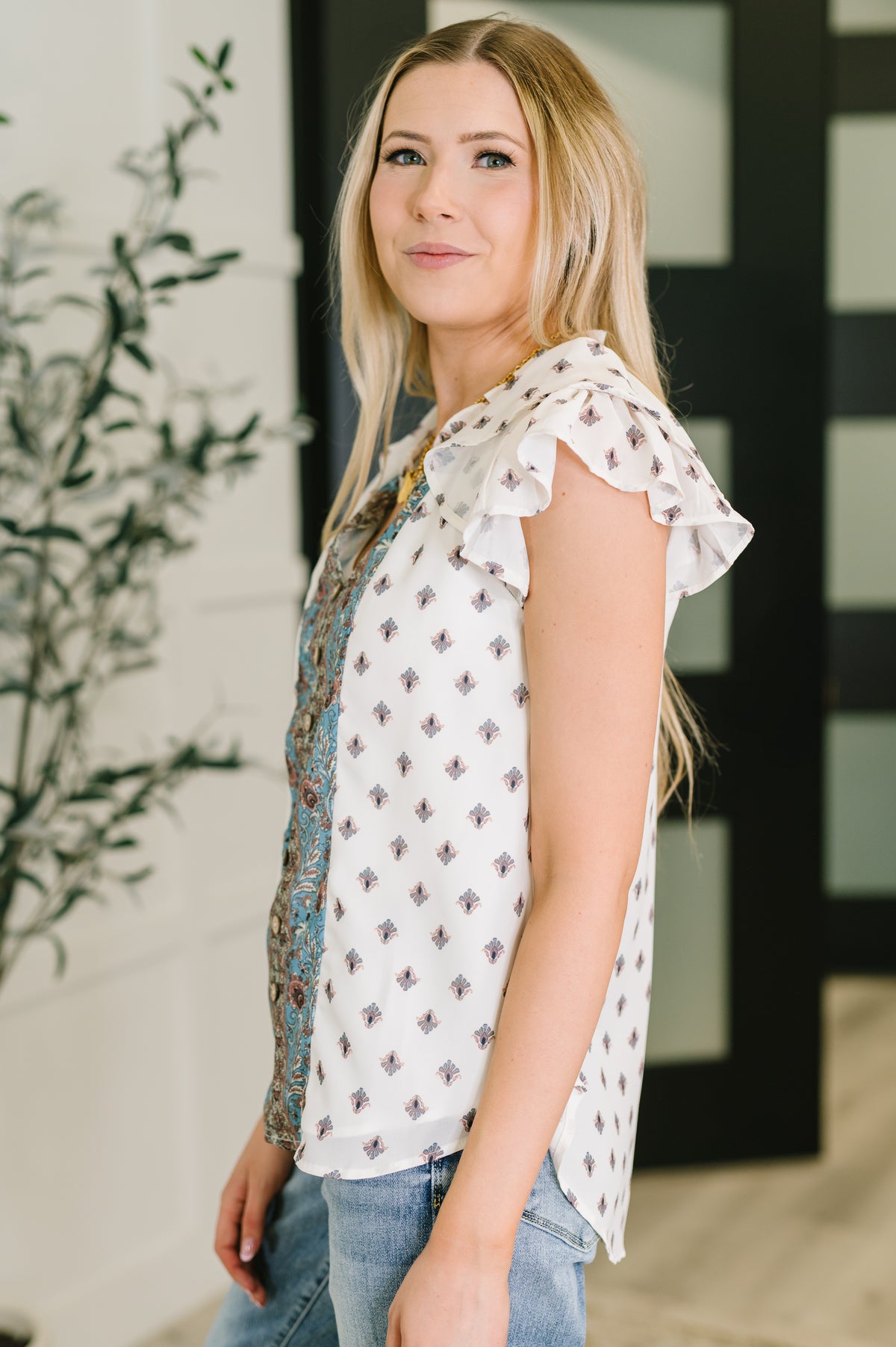 Willow Breeze Short Sleeve Blouse - 9/5/2025
