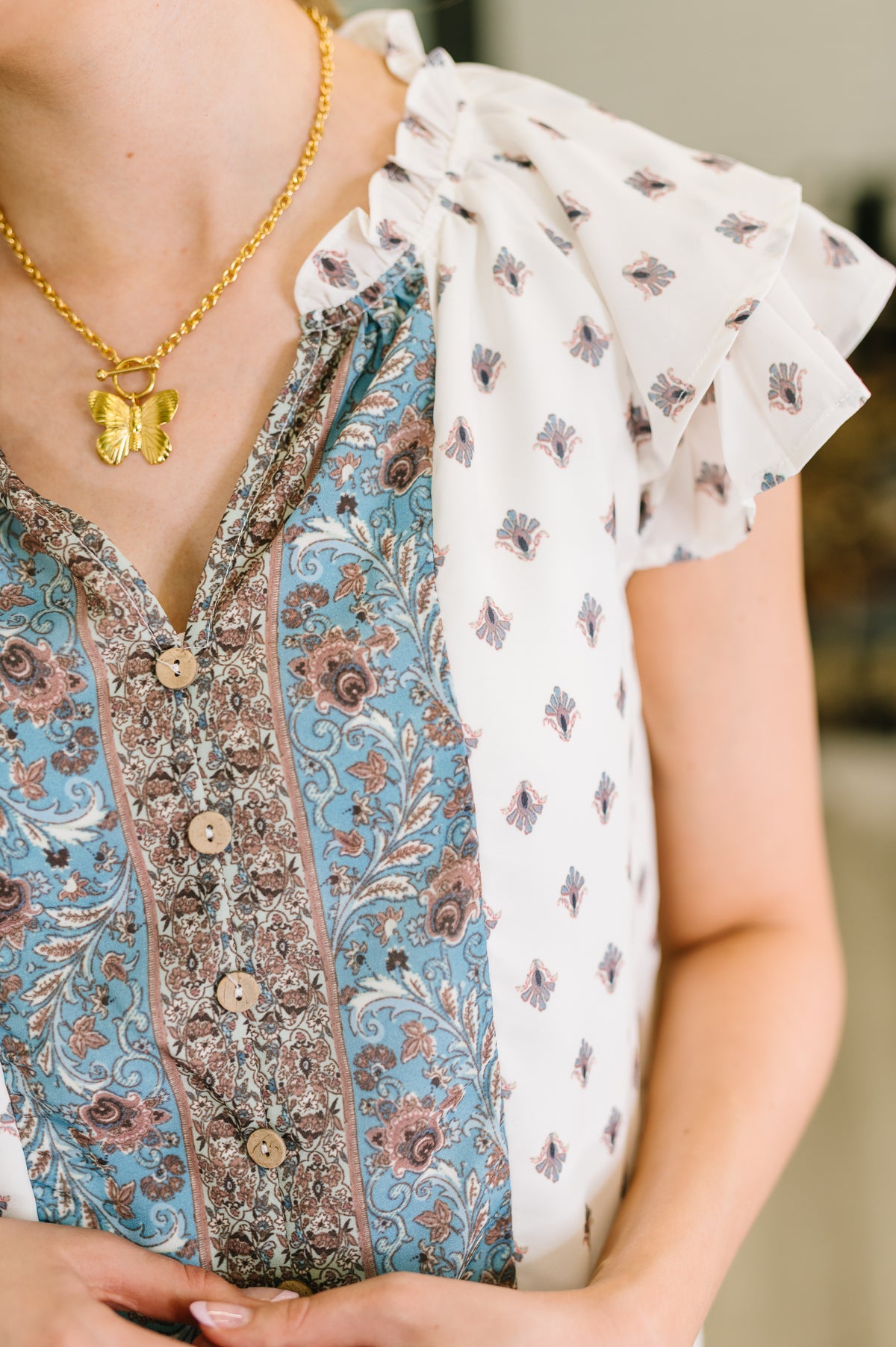 Willow Breeze Short Sleeve Blouse - 9/5/2025