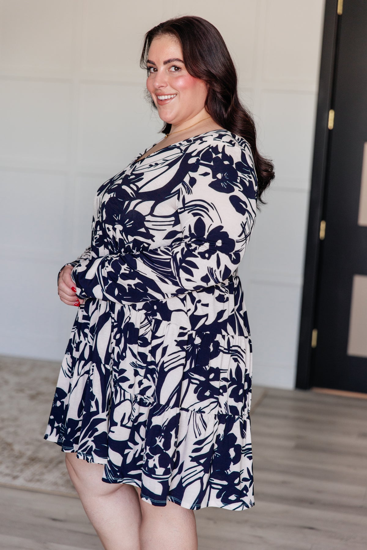 Worthwhile Moment Floral Tiered Dress in Oatmeal and Navy - 8/1/2024