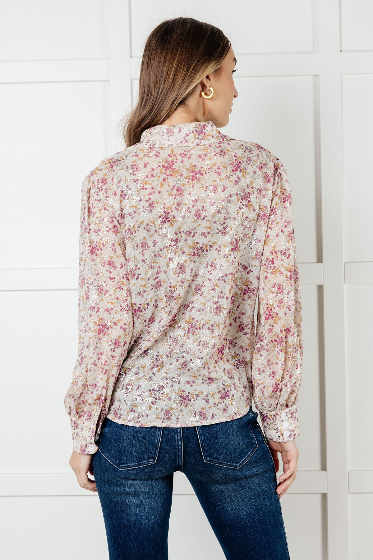 You and I Connect Floral Button Up Blouse - 12/31/2024