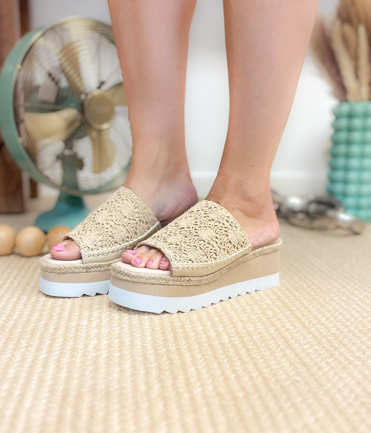 Ophelia Wedges in Cream - NEW