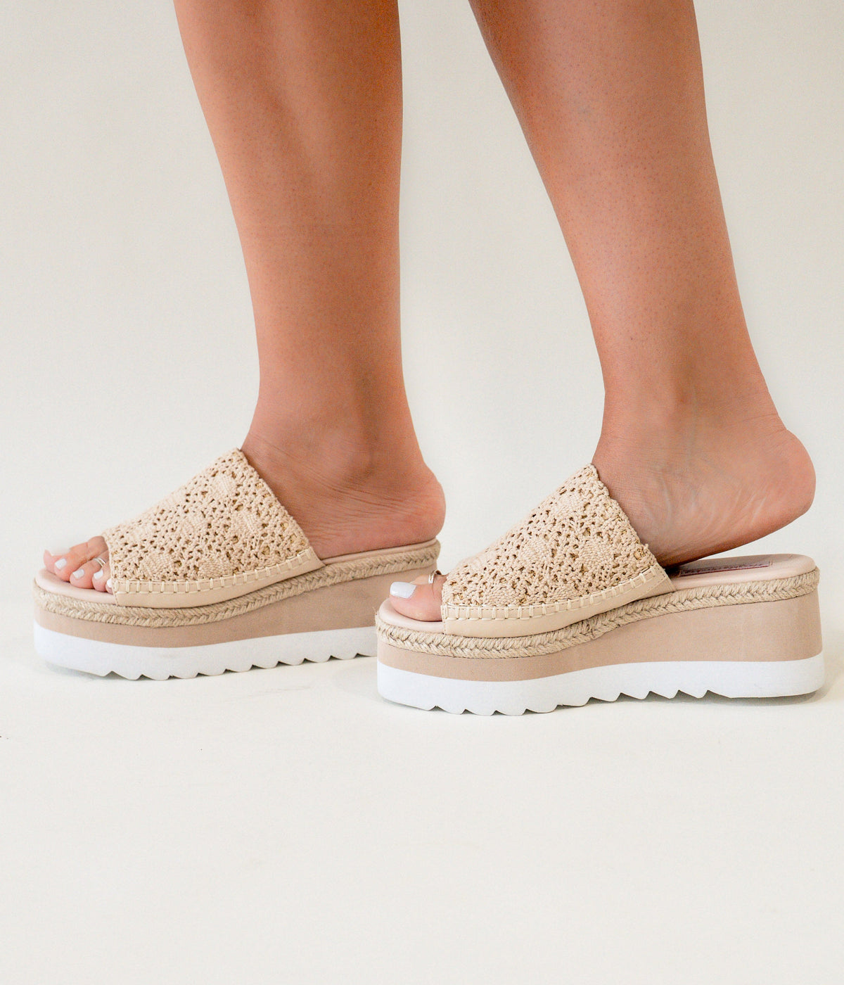 Ophelia Wedges in Cream - NEW