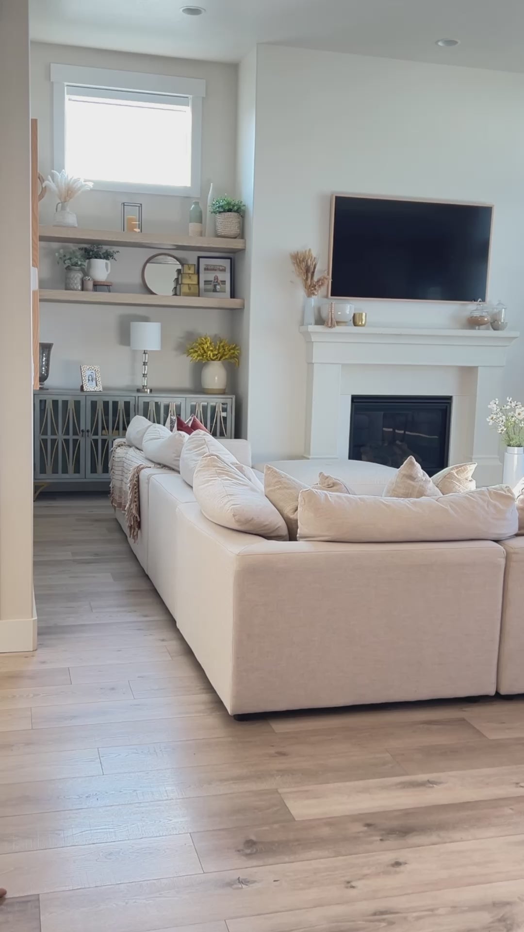 First Date Maxi Dress - 11/17/2025