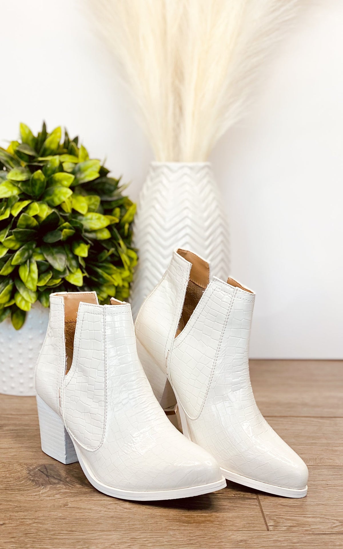 Tarim Booties in White Croc - Rural Haze