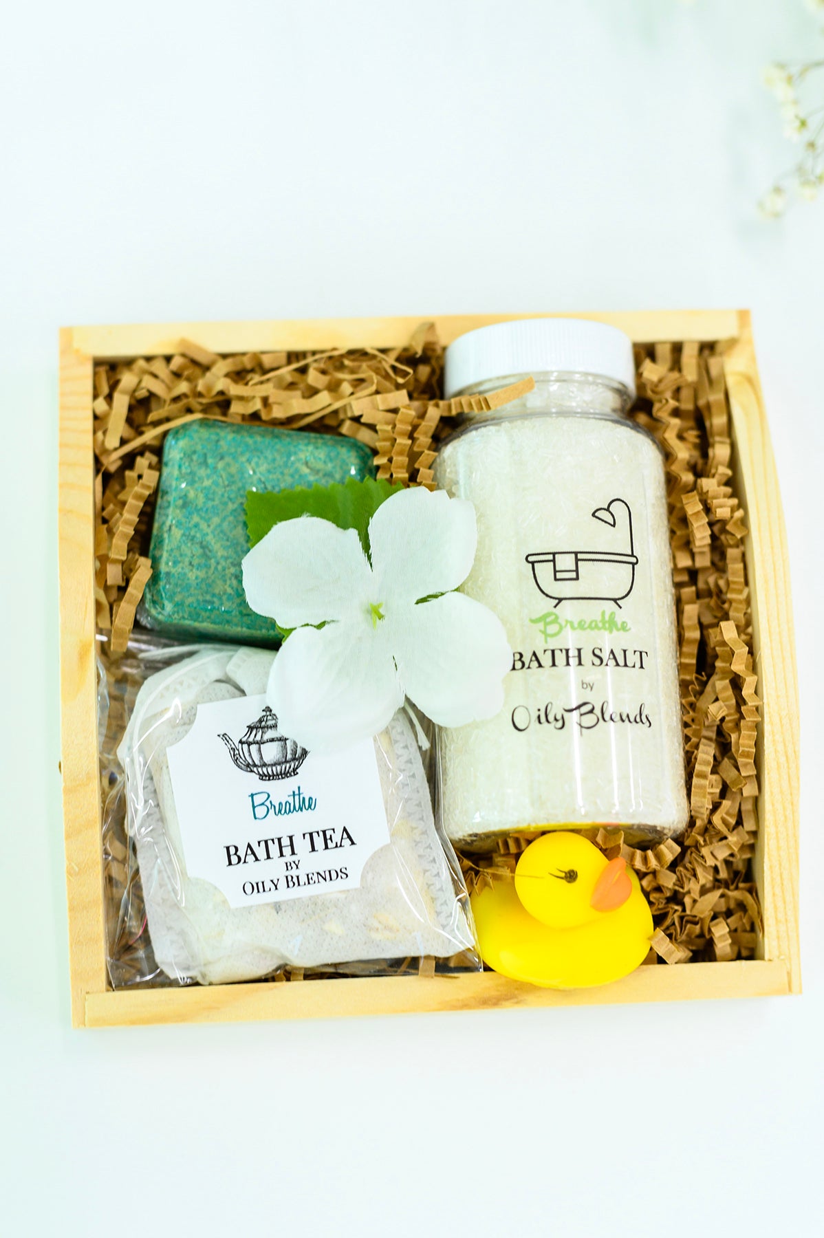 Bath Collection Gift Set in Breathe - 11/23/2022