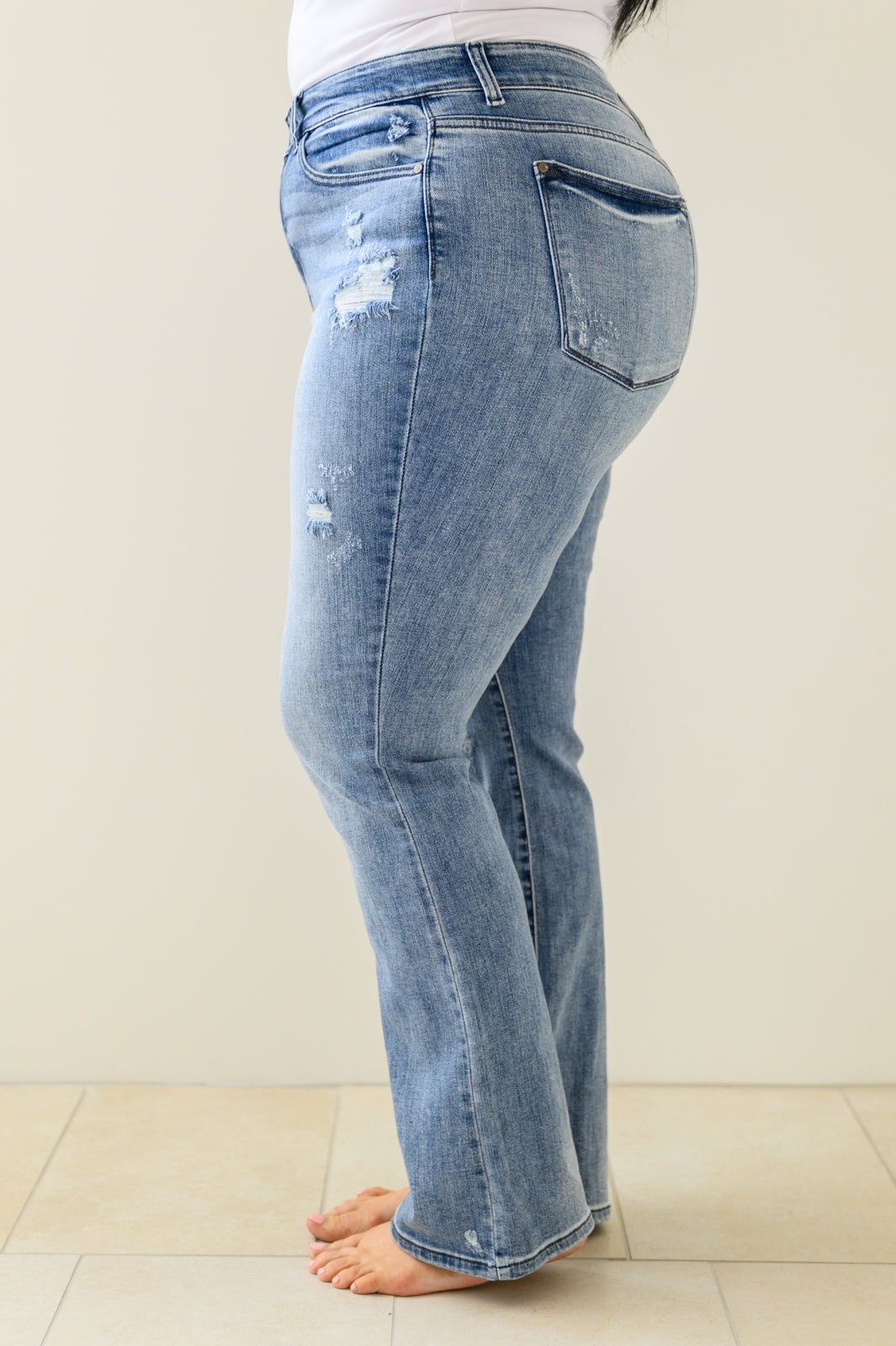 Brecken Hi-Waist Minimal Destroy Bootcut Jeans - 10/18/2022