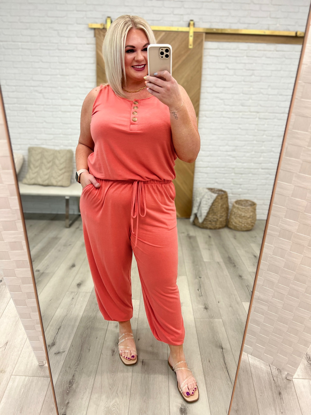 Relaxing Weekend Sleeveless Jumpsuit in Two Colors - 4/5/2023
