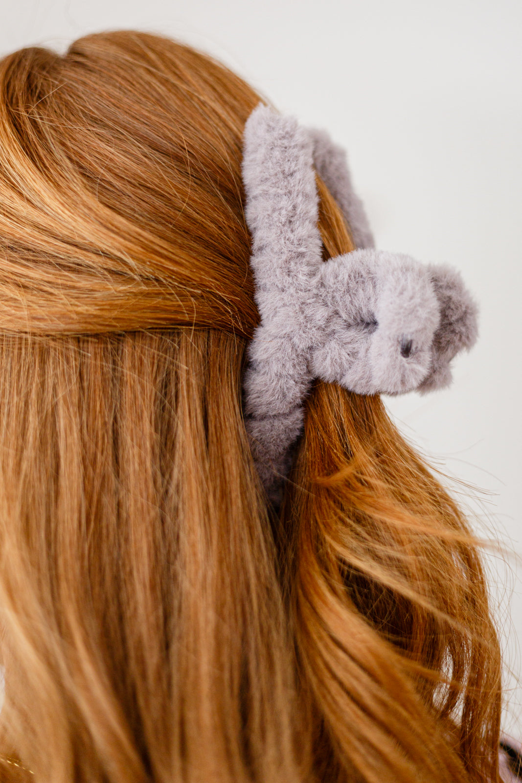 First Crush Hair Clip in Gray - 1/17/2023