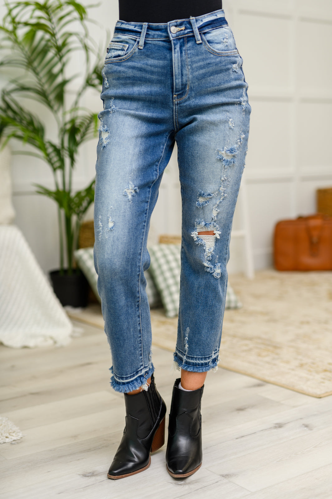 Harley Distressed Ankle Hem Jeans - 1/10/23