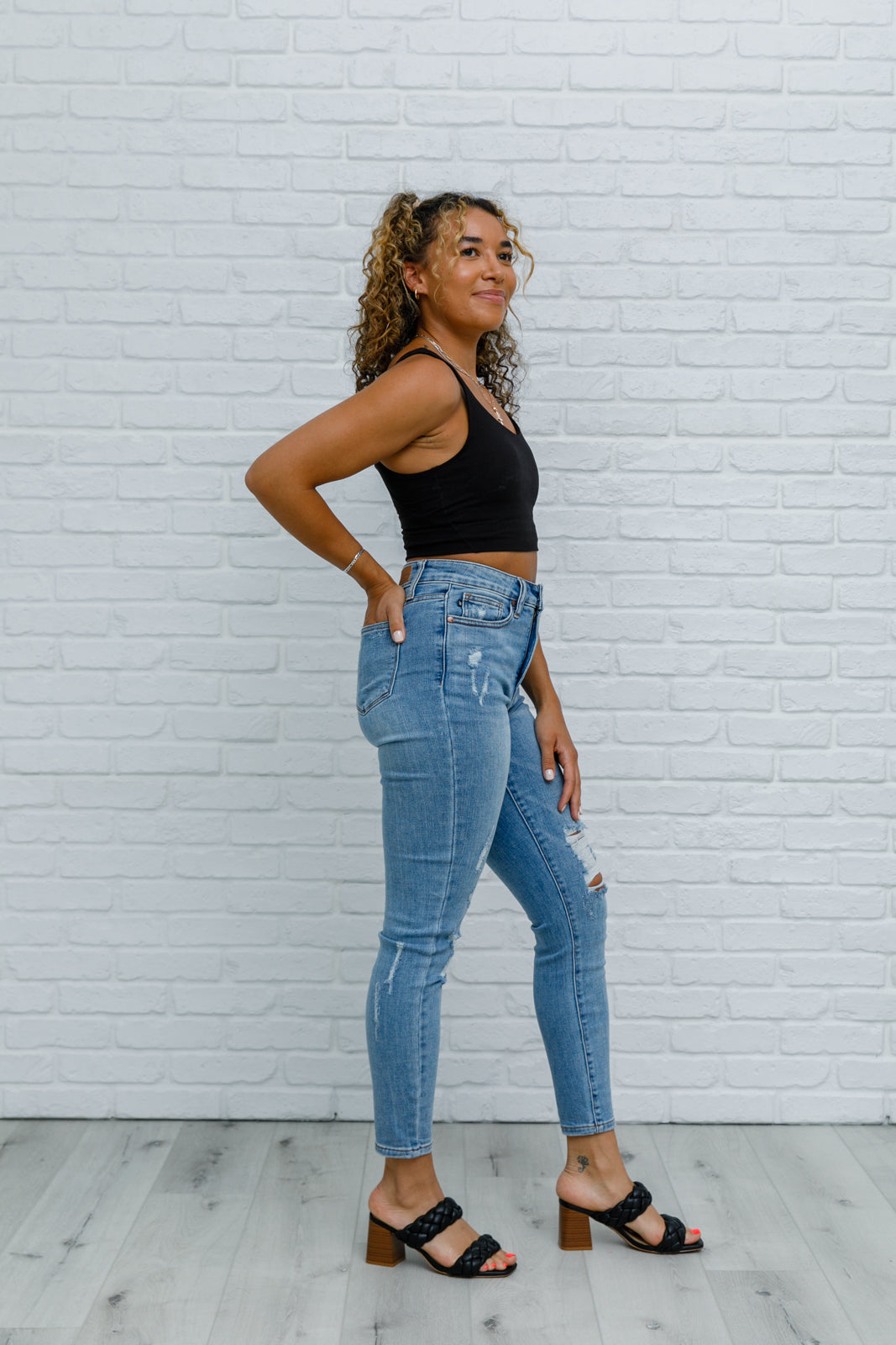High-Waisted Tummy Control Skinny Jeans - 6/21/2022