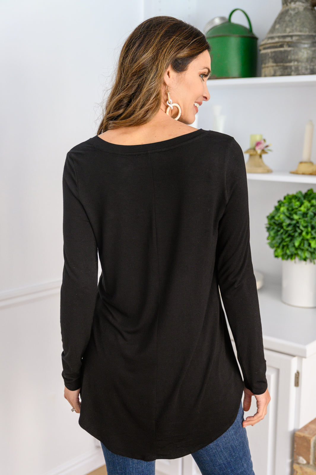 It's Your Move V Neck Long Sleeve Top In Black - 11/17/2022