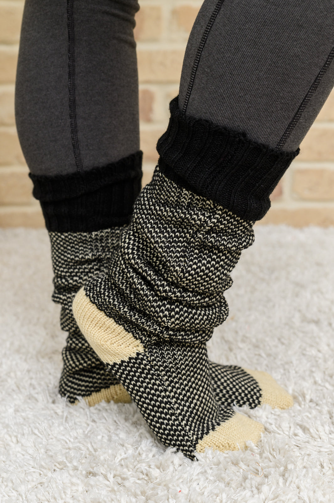 Knitted Lounge Socks In Black - 11/23/2022