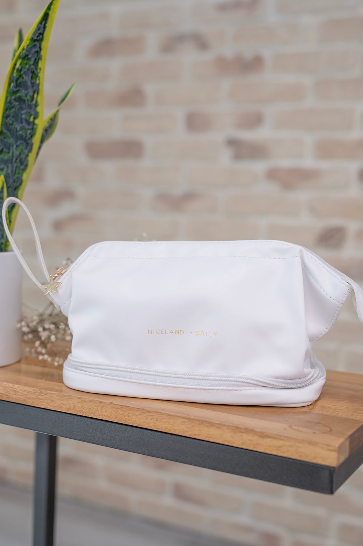 Large Cloud Cosmetic Bag Ivory White - 4/24/2023
