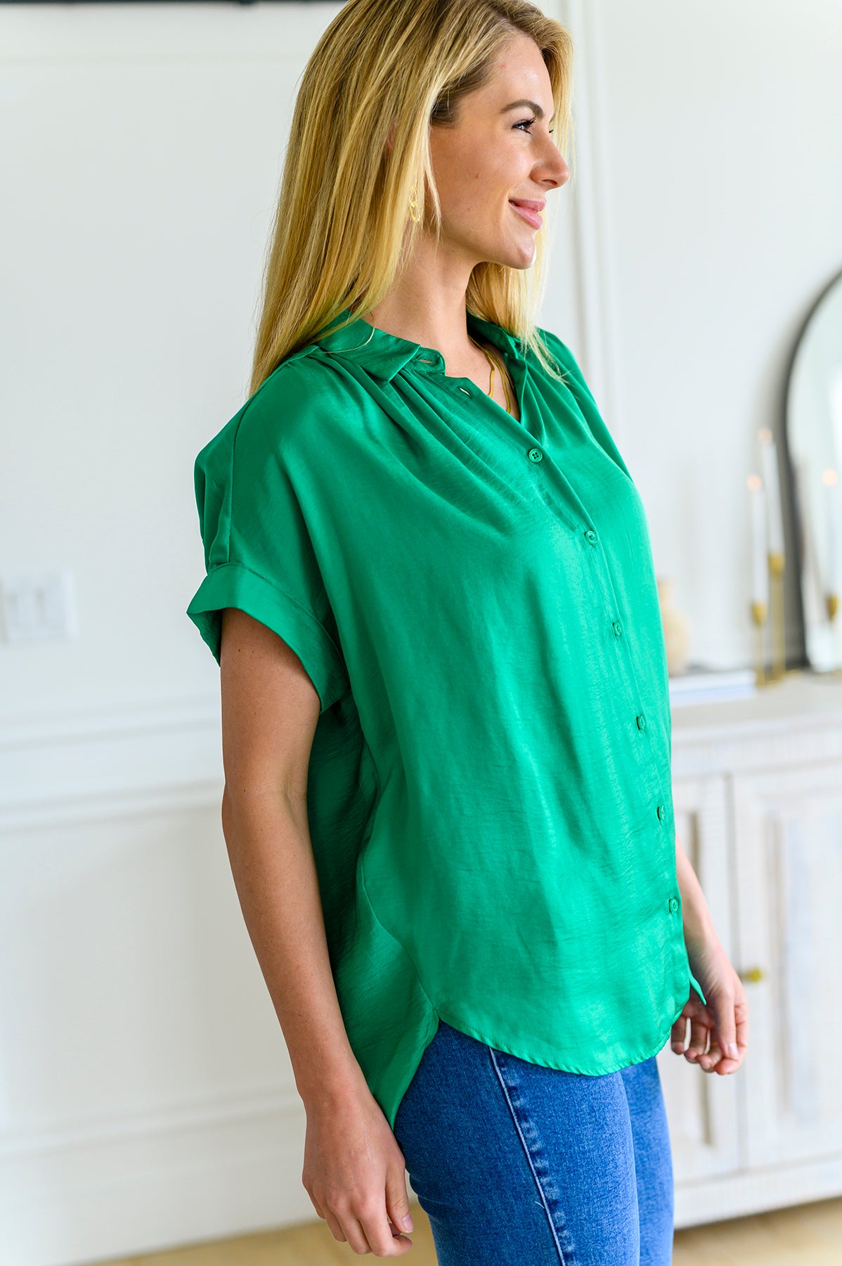 Working On Me Top in Kelly Green - 5/4/2023